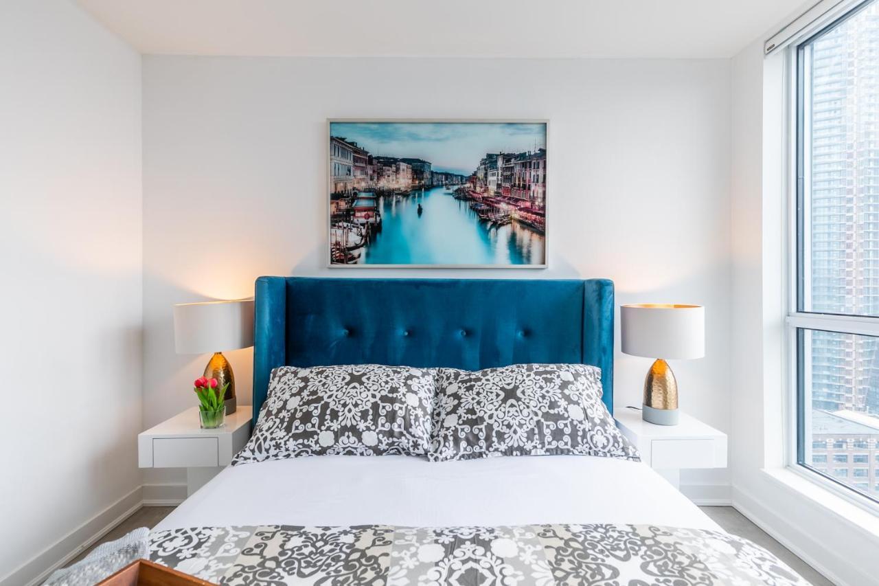 Luxury 2 Bedroom In The Heart Of Entertainment District W/ Cn Tower View Toronto Ngoại thất bức ảnh