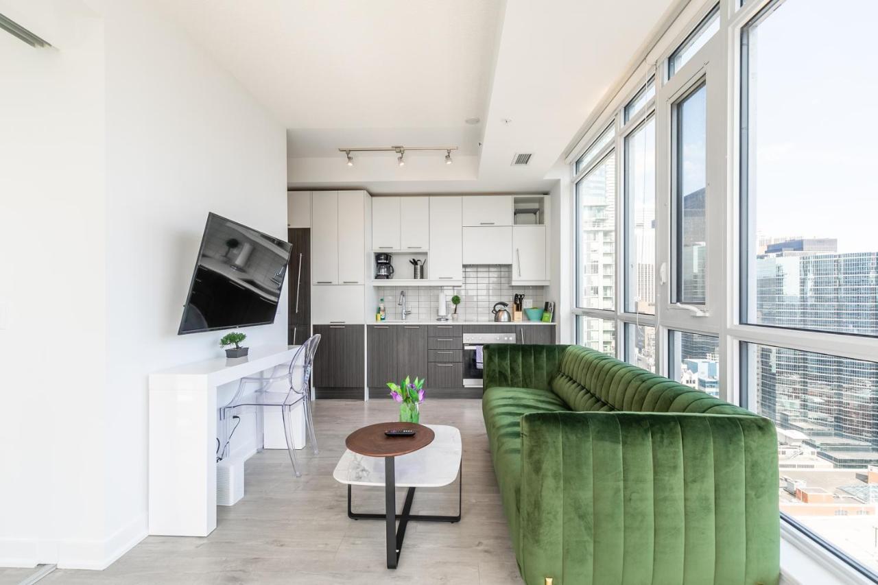 Luxury 2 Bedroom In The Heart Of Entertainment District W/ Cn Tower View Toronto Ngoại thất bức ảnh