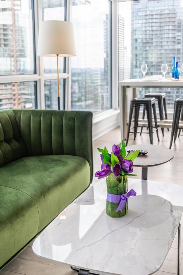 Luxury 2 Bedroom In The Heart Of Entertainment District W/ Cn Tower View Toronto Ngoại thất bức ảnh