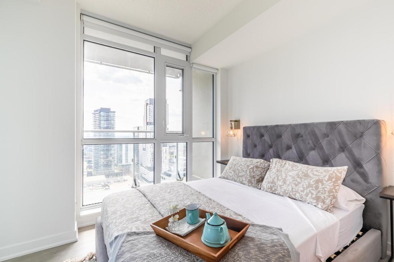 Luxury 2 Bedroom In The Heart Of Entertainment District W/ Cn Tower View Toronto Ngoại thất bức ảnh