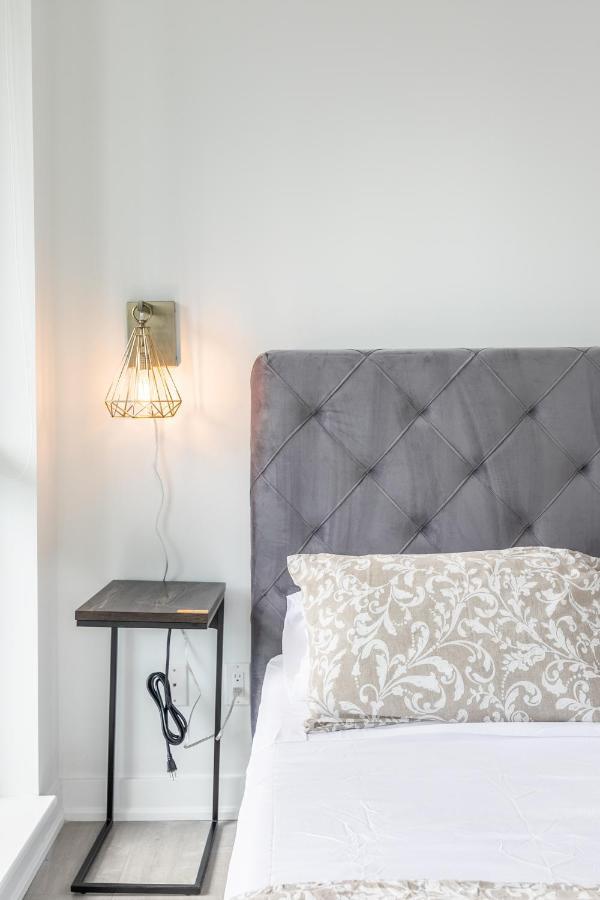 Luxury 2 Bedroom In The Heart Of Entertainment District W/ Cn Tower View Toronto Ngoại thất bức ảnh