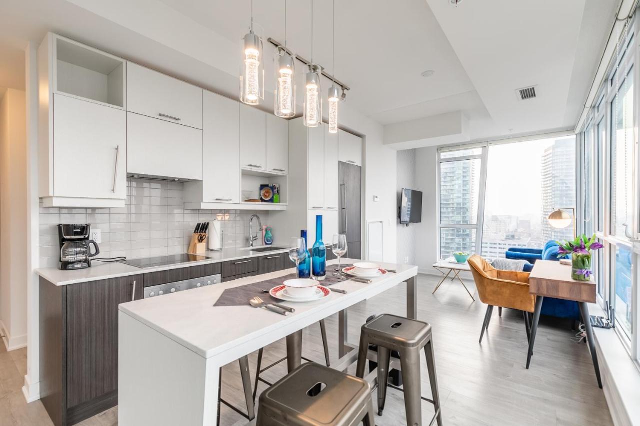 Luxury 2 Bedroom In The Heart Of Entertainment District W/ Cn Tower View Toronto Ngoại thất bức ảnh